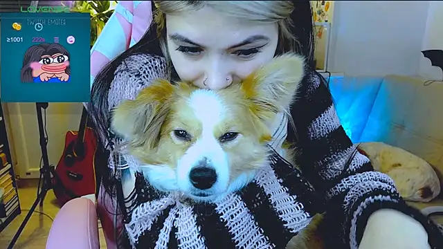 Snapshot of jelya_sg chatting on December 7, 2:35 pm jelya sg online show from December 7, 2:35 pm