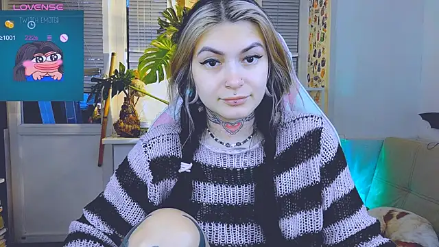 Snapshot of jelya_sg chatting on December 21, 12:49 pm jelya sg online show from December 21, 12:49 pm