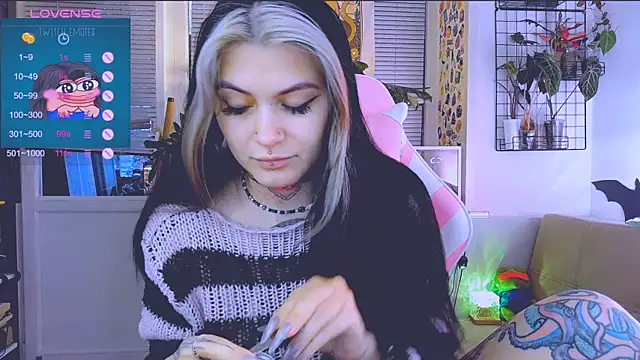 Snapshot of jelya_sg chatting on January 22, 12:27 pm jelya sg online show from January 22, 12:27 pm