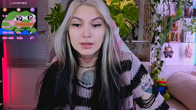 Snapshot of jelya_sg chatting on October 14, 1:23 pm jelya sg online show from October 14, 1:23 pm