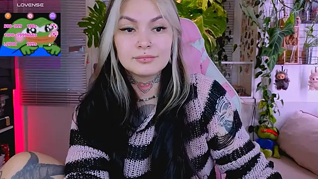 Snapshot of jelya_sg chatting on October 23, 12:59 pm jelya sg online show from October 23, 12:59 pm