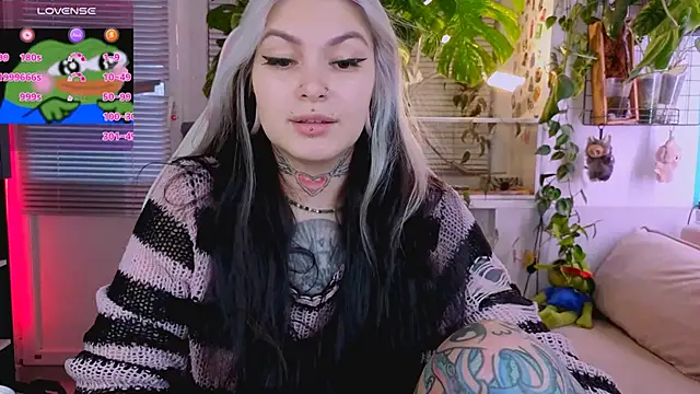 Snapshot of jelya_sg chatting on November 2, 10:50 am jelya sg online show from November 2, 10:50 am