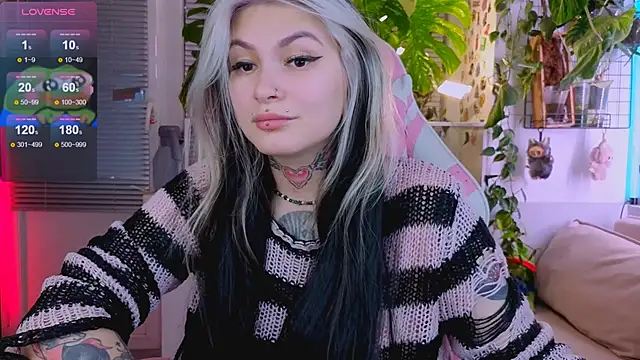 Snapshot of jelya_sg chatting on November 3, 11:33 am jelya sg online show from November 3, 11:33 am