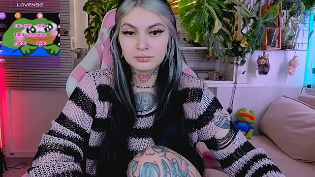 Snapshot of jelya_sg chatting on November 24, 2:50 pm jelya sg online show from November 24, 2:50 pm