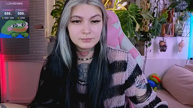 Snapshot of jelya_sg chatting on December 1, 1:27 pm jelya sg online show from December 1, 1:27 pm