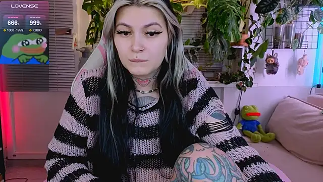 Snapshot of jelya_sg chatting on December 14, 2:55 pm jelya sg online show from December 14, 2:55 pm