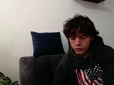 Snapshot of Santiago_kiler chatting on December 29, 5:33 pm Santiago kiler online show from December 29, 5:33 pm