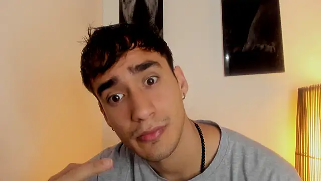 Snapshot of AlexRivera6 chatting on September 14, 3:11 pm AlexRivera6 online show from September 14, 3:11 pm