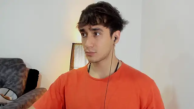 Snapshot of AlexRivera6 chatting on November 19, 5:57 pm AlexRivera6 online show from November 19, 5:57 pm