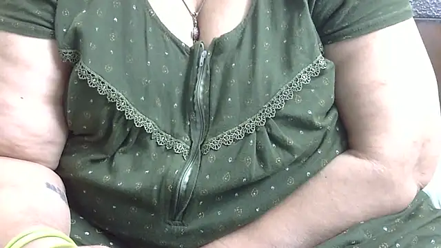 Snapshot of Kavya_XX chatting on July 21, 12:07 pm Kavya XX online show from July 21, 12:07 pm