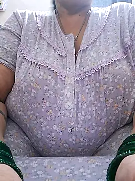 Snapshot of Kavya_XX chatting on July 30, 6:18 pm Kavya XX online show from July 30, 6:18 pm