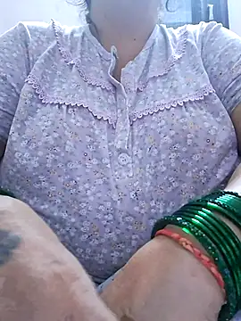 Snapshot of Kavya_XX chatting on July 31, 6:29 pm Kavya XX online show from July 31, 6:29 pm
