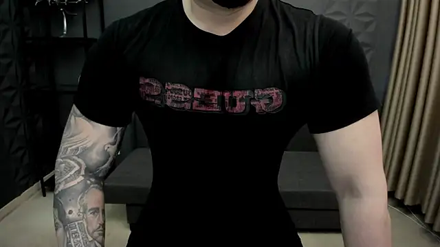 Snapshot of TonyWilcox chatting on March 7, 11:29 am TonyWilcox online show from March 7, 11:29 am