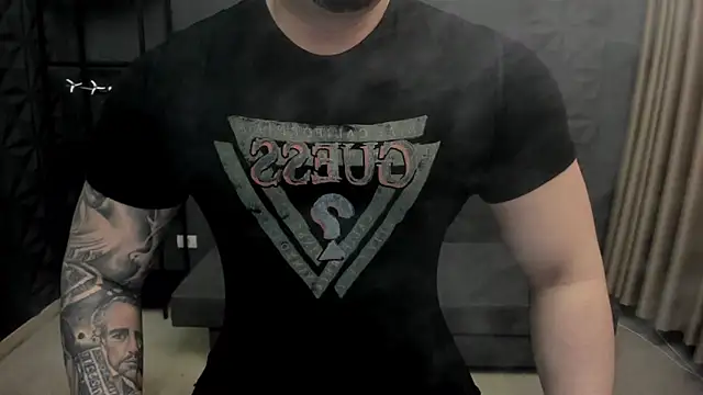 Snapshot of TonyWilcox chatting on March 17, 1:18 pm TonyWilcox online show from March 17, 1:18 pm