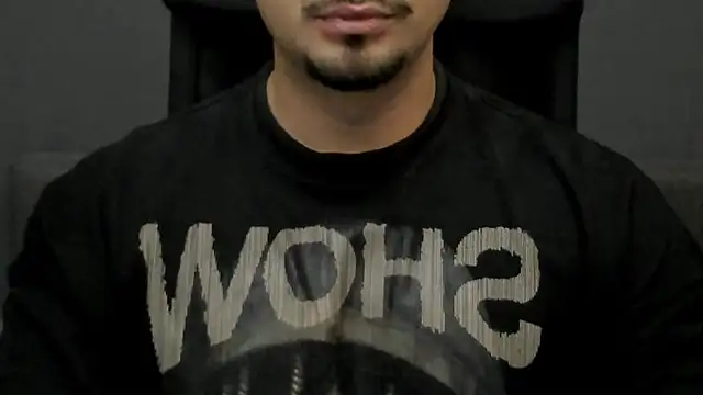 Snapshot of TonyWilcox chatting on October 27, 5:55 am TonyWilcox online show from October 27, 5:55 am