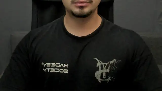 Snapshot of TonyWilcox chatting on October 29, 6:15 am TonyWilcox online show from October 29, 6:15 am