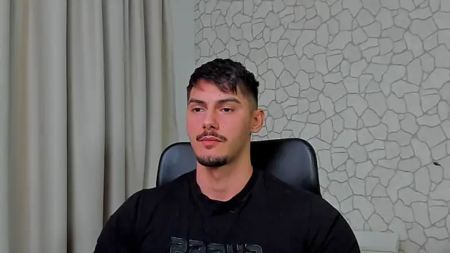 Snapshot of ClintMasters chatting on January 31, 1:12 pm ClintMasters online show from January 31, 1:12 pm