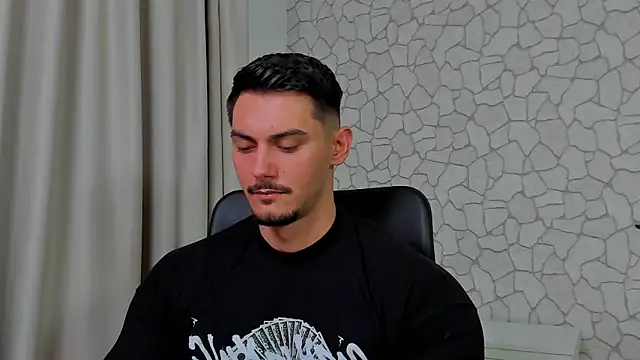 Snapshot of ClintMasters chatting on February 6, 5:57 am ClintMasters online show from February 6, 5:57 am