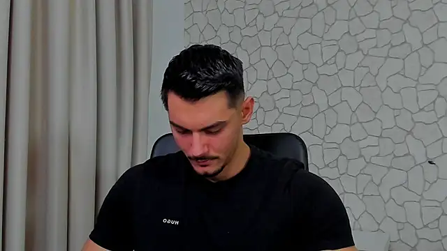 Snapshot of ClintMasters chatting on February 7, 5:41 am ClintMasters online show from February 7, 5:41 am