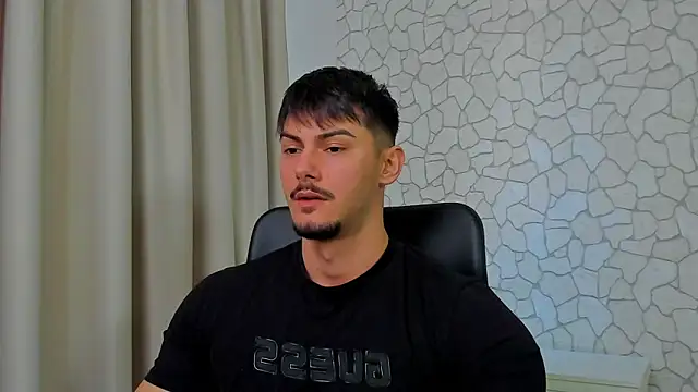 Snapshot of ClintMasters chatting on February 11, 7:33 am ClintMasters online show from February 11, 7:33 am