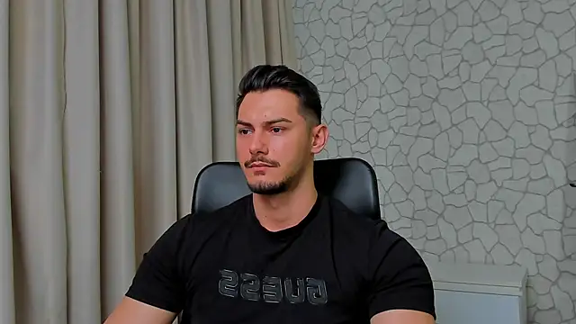 Snapshot of ClintMasters chatting on February 25, 6:03 am ClintMasters online show from February 25, 6:03 am