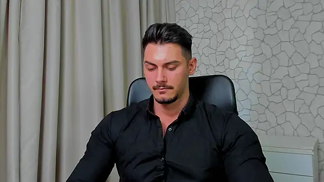 Snapshot of ClintMasters chatting on March 6, 9:47 am ClintMasters online show from March 6, 9:47 am