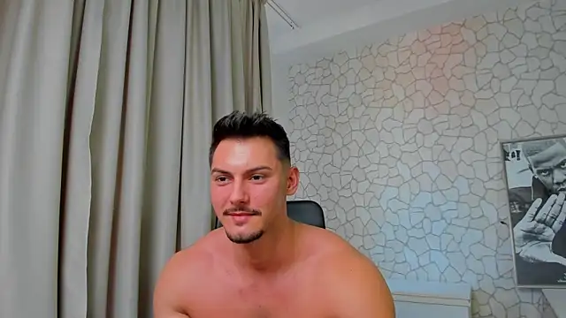 Snapshot of ClintMasters chatting on March 19, 11:50 am ClintMasters online show from March 19, 11:50 am