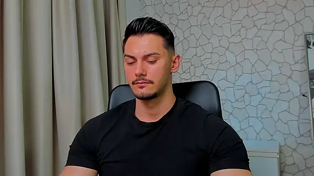 Snapshot of ClintMasters chatting on March 20, 6:19 am ClintMasters online show from March 20, 6:19 am