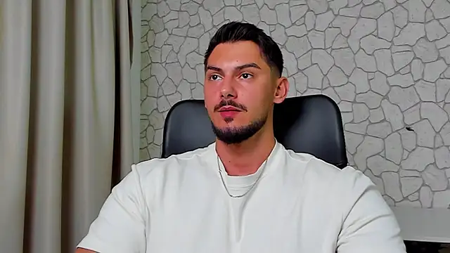 Snapshot of ClintMasters chatting on September 13, 4:45 am ClintMasters online show from September 13, 4:45 am