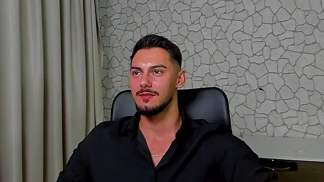 Snapshot of ClintMasters chatting on October 2, 4:30 am ClintMasters online show from October 2, 4:30 am