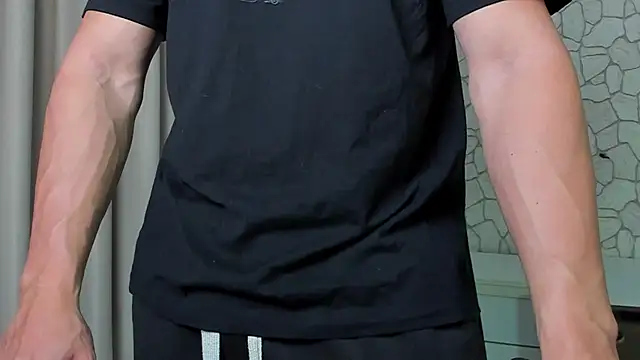 Snapshot of ClintMasters chatting on October 30, 5:42 am ClintMasters online show from October 30, 5:42 am