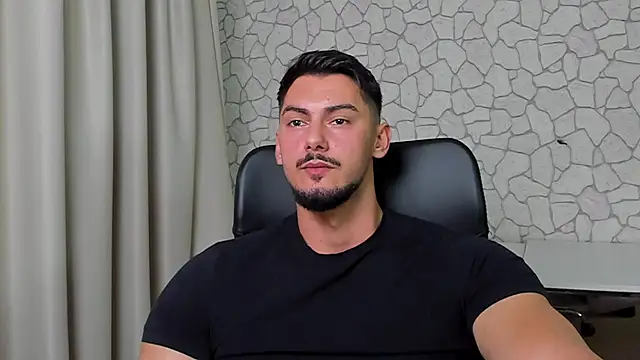 Snapshot of ClintMasters chatting on November 1, 5:09 am ClintMasters online show from November 1, 5:09 am