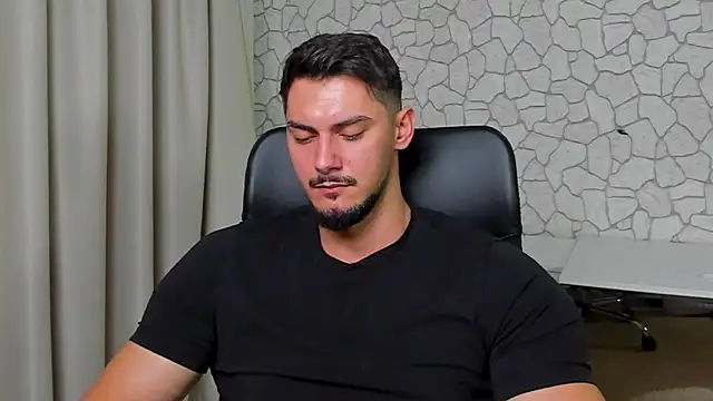 Snapshot of ClintMasters chatting on November 3, 5:20 am ClintMasters online show from November 3, 5:20 am