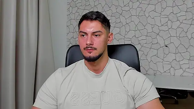 Snapshot of ClintMasters chatting on November 7, 5:29 am ClintMasters online show from November 7, 5:29 am