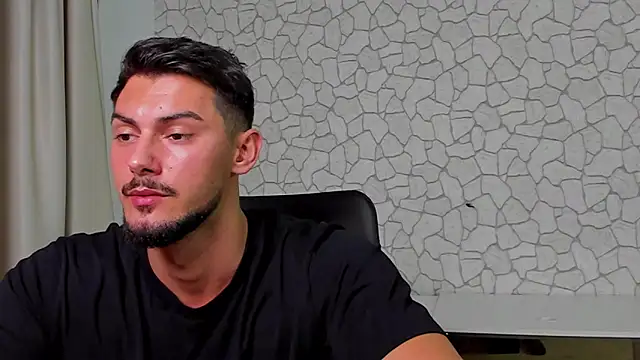 Snapshot of ClintMasters chatting on November 17, 5:46 am ClintMasters online show from November 17, 5:46 am