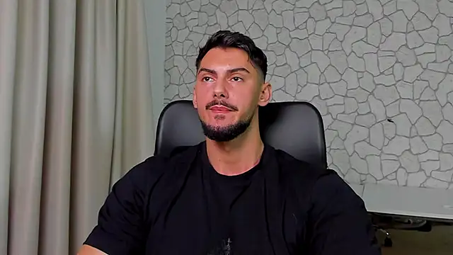 Snapshot of ClintMasters chatting on November 27, 5:42 am ClintMasters online show from November 27, 5:42 am