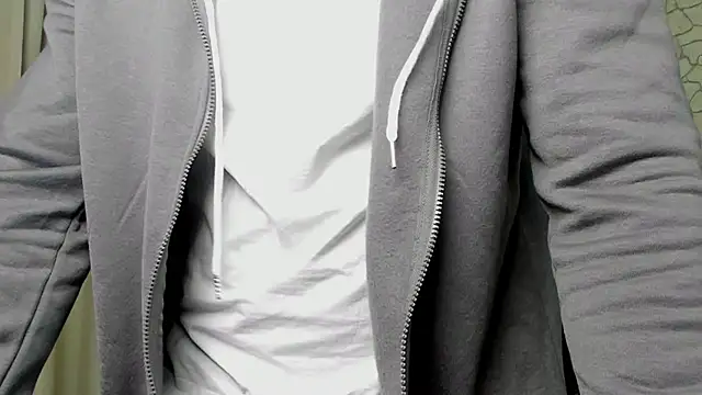 Snapshot of ClintMasters chatting on December 15, 5:55 am ClintMasters online show from December 15, 5:55 am