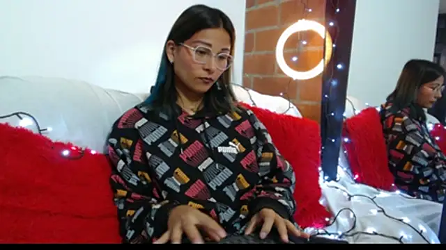 Sofynix online show from July 30, 5:01 pm