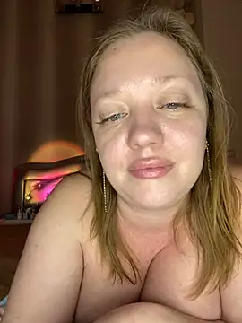 BBWOOW online show from December 7, 6:37 pm