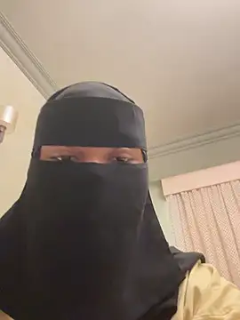 Snapshot of Submissive_Arab chatting on September 24, 11:13 am Submissive Arab online show from September 24, 11:13 am