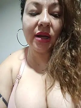 Snapshot of sakotodika chatting on May 19, 1:56 am sakotodika online show from May 19, 1:56 am