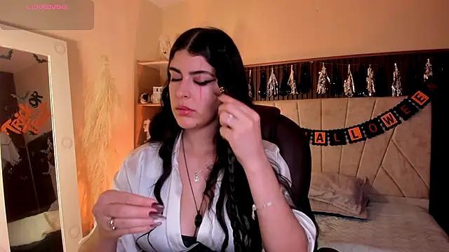  Niah  online show from October 28, 8:33 pm