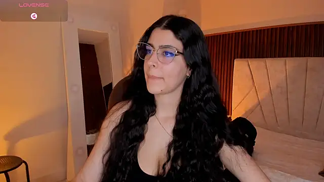  Niah  online show from February 5, 8:57 pm