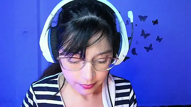 Little Lisy online show from March 7, 7:38 am