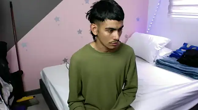 sorry-mom69 online show from January 24, 5:11 pm