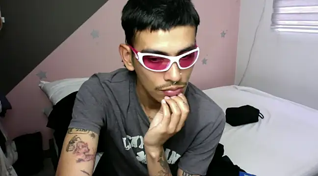 sorry-mom69 online show from January 30, 9:58 pm