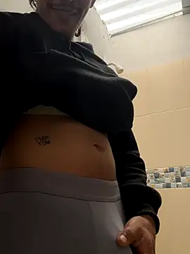 sorry-mom69 online show from December 20, 7:32 pm