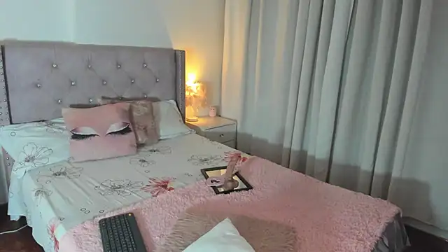 destinysweet21 online show from July 6, 11:29 pm