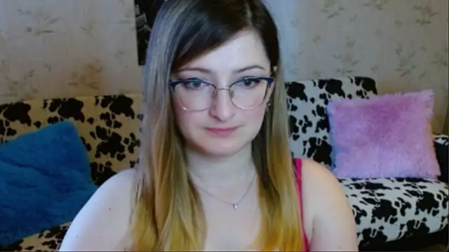 Snapshot of Arielsssplash chatting on September 18, 6:48 am Arielsssplash online show from September 18, 6:48 am