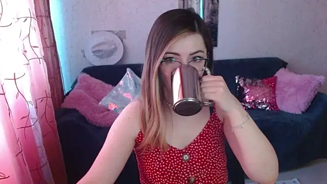 Arielsssplash online show from June 2, 5:42 am